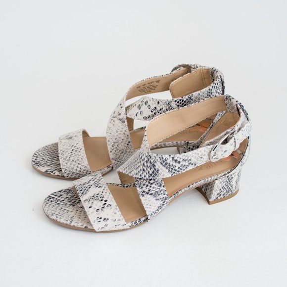 naturalizer snakeskin sandals